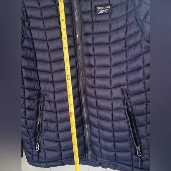 Reebok Navy Quilted Jacket L/G ( 14-16) - Picture 12 of 16